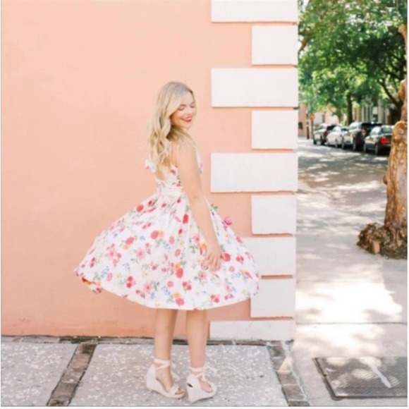 Gal Meets Glam Cassie Back Bow Linen Blend Dress 8 - Picture 1 of 14